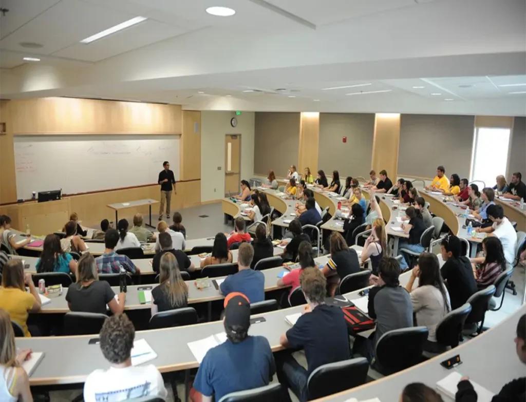 Lecture in Canada college